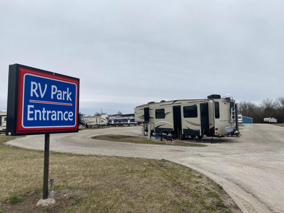 Garnett Hotel & Rv Park 외부 사진